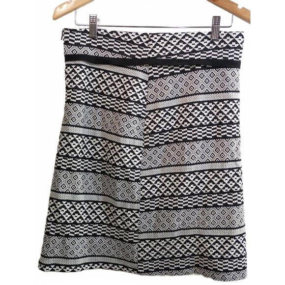 Lapis Black and White Geometric Pattern Mini Skirt Size M - Picture 2 of 4